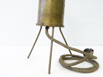 Heizer oder Lampe aus Kartusche ,Gesamthöhe 38cm, interessante Kartusche für 2 Zündschrauben ?. Nachkriegsumbau "Schwerter zu Pflugscharen"