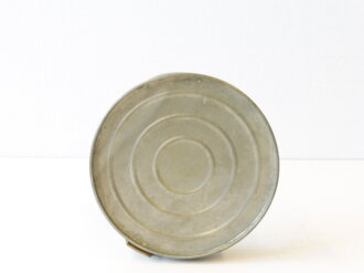 Petroleumlampe aus Filter von  Volksgasmaske,  Nachkriegsprodukt "Schwerter zu Pflugscharen "