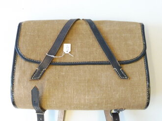 Schulranzen aus Materialresten der Wehrmacht ,...