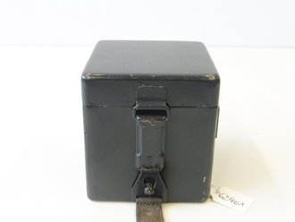 Batteriekasten ( Behälter für Stromquelle) unter anderem...