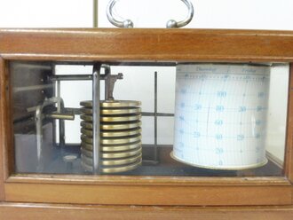 Kriegsmarine Barograph, Hersteller Fuess Berlin Steglitz. Niedrige Seriennummer, Funktion nicht geprüft