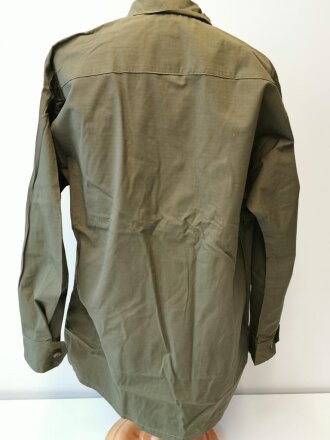 U.S. 1969 dated Coat, Man´s Combat Tropical, Rip Stop. Size Medium Regular, unused