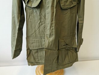 U.S. 1969 dated Coat, Man´s Combat Tropical, Rip Stop. Size Medium Regular, unused