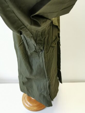 U.S. 1969 dated Coat, Man´s Combat Tropical, Rip Stop. Size Medium Regular, unused