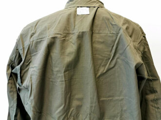 U.S. 1969 dated Coat, Man´s Combat Tropical, Rip Stop. Size Medium Regular, unused