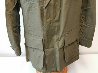 U.S. 1969 dated Coat, Man´s Combat Tropical, Rip Stop. Size Medium Regular, unused