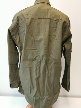 U.S. 1969 dated Coat, Man´s Combat Tropical, Rip Stop. Size Medium Regular, unused
