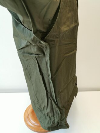 U.S. 1969 dated Coat, Man´s Combat Tropical, Rip Stop. Size Medium Regular, unused