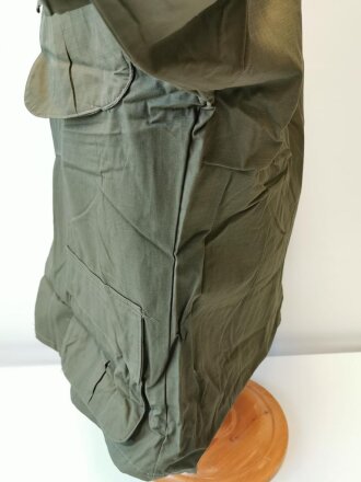 U.S. 1969 dated Coat, Man´s Combat Tropical, Rip Stop. Size Medium Regular, unused