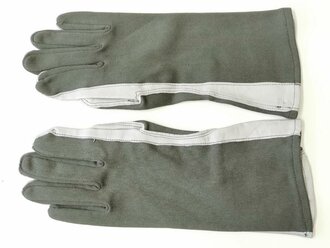 U.S. 1977 dated Gloves, Fyler´s Summer, Type...