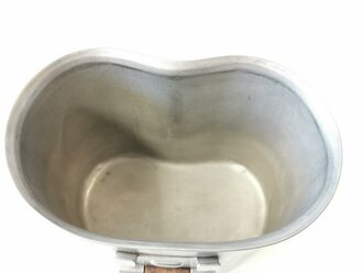 U.S. 1962 dated Canteen cup