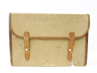 Verbandtasche für die Mannschaften der Krankentransportkompanien datiert 1941. Trageriemen fehlt, sonst gut