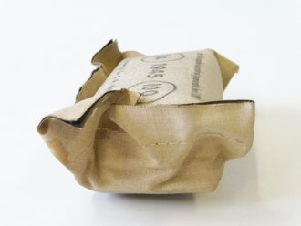 Verbandpäckchen datiert 1945 kleines Modell