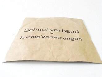 "Schnellverband für leichte Verletzungen"...