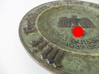 WHW-Steingutteller Gau Essen 06, Sonderaktion des Kreises Duisburg 1937/38, Der Teller konnte nur durch eine Sonderspende von mindestens RM 25,00 und aufwärts erworben werden. 27cm Durchmesser, am Rand beschädigt