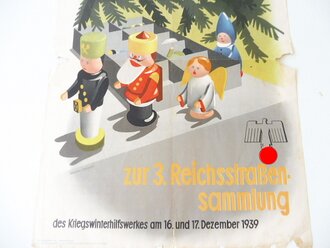 Winterhilfswerk Plakat "Hitlerjugend sammelt zur 3. Reichsstraßensammlung Dezember 1939" 42 x 60cm, mittig gefaltet, beschädigt