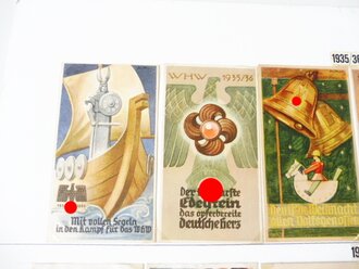 Sammlung Türplaketten des Winterhilfswerk , alle mit Fotoecken fixiert und leicht zu entfernen