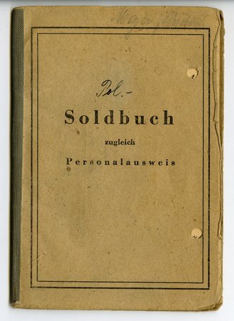 SS Soldbuch eines Angehörigen der Wasserschutz Polizei Gruppe Hamburg. ( Die Runen auf der Vorderseite des Soldbuches wurden entfernt und mit " Pol" überschrieben