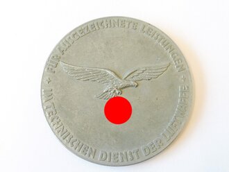 Medaille für ausgezeichnete Leistungen im technischen Dienst der Luftwaffe, Zink versilbert, Durchmesser 75mm