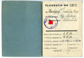 Deutscher Luftsport-Verband, Flugbuch für Segelflieger für einen Angehörigen der HJ Gruppe Ostland, datiert 1937-42. Dazu die Berechtigung das Gleitflieger A Abzeichen zu tragen