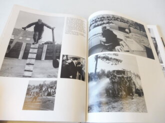Buch " Volkspolizei" Bildband mit 189 Seiten