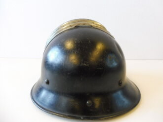 Tschechische Republik, Feuerwehrhelm, Originallack, Abzeichen fehlt