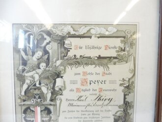 Gerahmte Urkunde zur Feuerwehr Ehrendenkmünze der Stadt Speyer datiert 1911. Maße des Rahmens 38x 53cm