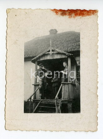 Foto Waffen SS Angehöriger mit Tarnfeldmütze 6 x 8cm