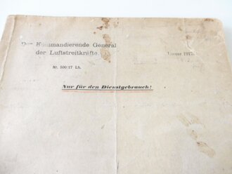 "Die Bildmeldung der Flieger" Ausgabe für der Truppe. Herausgegeben vom Kommandierenden General der Luftstreitkräfte Januar 1917. DIN A4, 65 Seiten