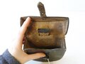 Ledertasche für Kopffernhörer 33 datiert 1939 mit Luftwaffe Abnahme