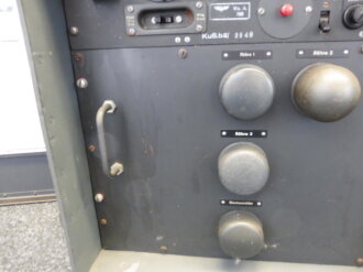 Tr�gerfrequenzger�t b der Wehrmacht datiert 1944. Geh�use �berlackiert, Frontplatte originallack. Funktion nicht gepr�ft. Wiegt ca 60kg, Versand nur per Spedition, bitte Kosten erfragen