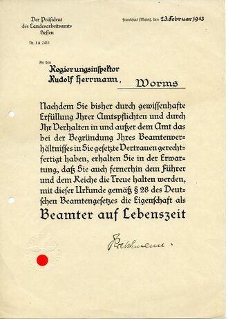 Ernennung zum Beamten auf Lebenszeit datiert 1943, A4, gelocht und Ernennung zum Regierungsinspektor 1942, A3 des selben Mannes