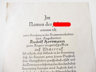 Ernennung zum Beamten auf Lebenszeit datiert 1943, A4, gelocht und Ernennung zum Regierungsinspektor 1942, A3 des selben Mannes