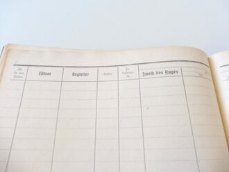 Luftwaffe, Flugbuch mit 23 bescheinigten Flügen Angehörigen der 3.Schüler Kompanie Luftflotten Nachr. Schule 2 von 1944