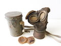 1. Weltkrieg, Gasmaske mit Filter in Bereitschaftsbüchse. Leder weich , die Dose im Originallack mit Trageriemen