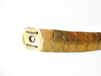 Teil einer Schuppenkette für eine Pickelhaube , Gesamtlänge 18,3cm