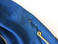 Attila für Husaren, blau mit gelber verschnürung, diese zum Teil ausgeblichen. Eigentumstück mit Mottenschaden