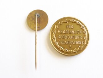 Allgemeiner Deutscher Automobilclub ( ADAC )  Verdienstmedaille für sportliche Organisation in bronze mit Ehrennadel im Etui. Sehr guter Zustand, im Etui