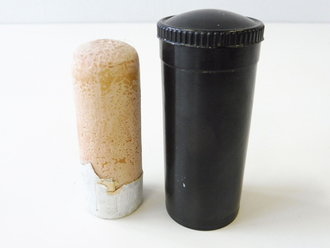 Rasierseifenbehälter aus Preßstoff mit Inhalt, Höhe 9cm