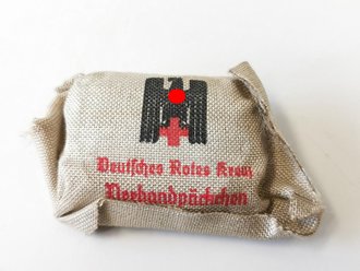 Deutsches Rotes Kreuz Sanitätslager Babelsberg, Verbandpäckchen, ungeöffnet