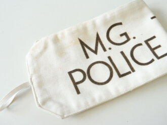 Polizei Armbinde aus der Zeit nach dem Krieg " M.G.- M.R. Police - Polizei"