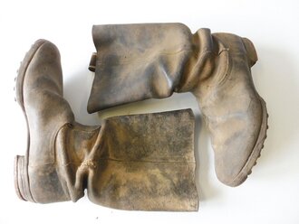 1. Weltkrieg, Paar Stiefel für Mannschaften ( Seitennaht) ungereinigte Kammerstücke, Sohlenlänge 30,5cm