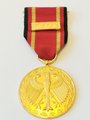 BRD, Bundeswehr Einsatzmedaille in gold " KFOR"