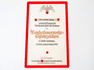 Verleihungsurkunde zum "Reichsfeuerwehr Ehrenzeichen 2.Klasse" Großformatiger Vordruck des Reichsführer SS und Chef der Deutschen Polizei Heinrich Himmler ( Gedruckte Unterschrift ) Relativ dickes Papier mit oberflächlichen Fraßspuren