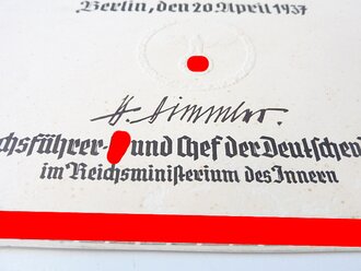 Verleihungsurkunde zum "Reichsfeuerwehr Ehrenzeichen 2.Klasse" Großformatiger Vordruck des Reichsführer SS und Chef der Deutschen Polizei Heinrich Himmler ( Gedruckte Unterschrift ) Relativ dickes Papier mit oberflächlichen Fraßspuren