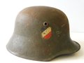 Heer, Stahlhelm alter Art, Originallack mit beiden Abzeichen. Innenfutter Aluminium zum Teil repariert, ungereinigter Helm