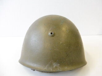 Italien 2. Weltkrieg, Stahlhelm M33, alt überlackiertes Stück