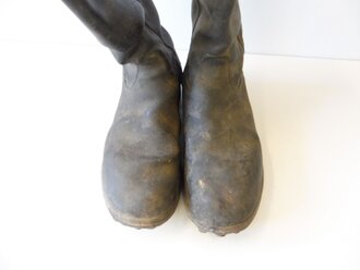 1. Weltkrieg, Paar Stiefel für Mannschaften (Seitennaht) ungereinigte Kammerstücke, Sohlenlänge 29cm, weiches Leder