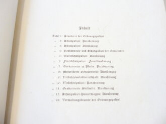 "Die Ordnungspolizei" Kartonierte Mappe mit 13 Uniformtafeln und Gliederung der Ordnungspolizei. Guter Zustand, selten