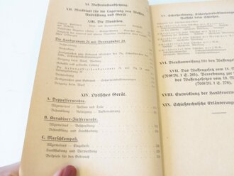 Waffentechnischer Leitfaden für die Ordnungspolizei " datiert 1940 mit 436 Seiten, guter Zustand